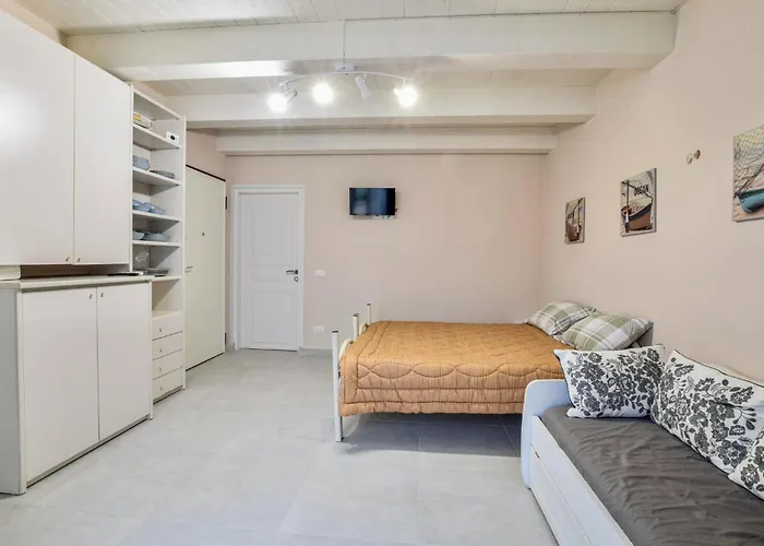 3 Bedroom Lovely In * Viareggio