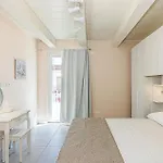 3 Bedroom Lovely In 아파트 *