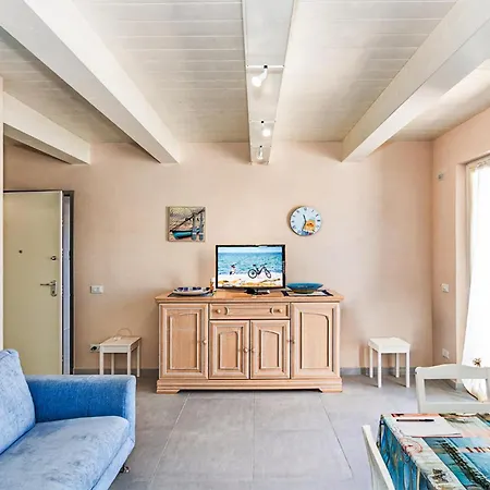 Апартаменты 3 Bedroom Lovely In Виареджо