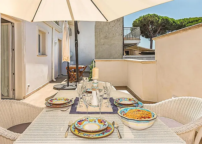 3 Bedroom Lovely In Viareggio