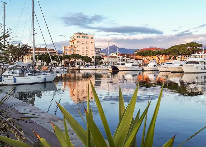 3 Bedroom Lovely In Διαμέρισμα