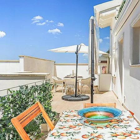 Beautiful Apartment In Viareggio With Wifi Apartament